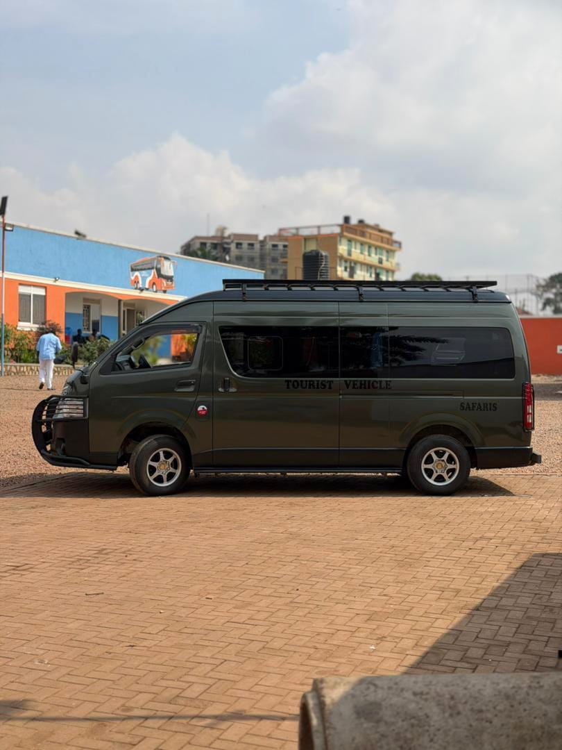Toyota Land Cruiser Safari